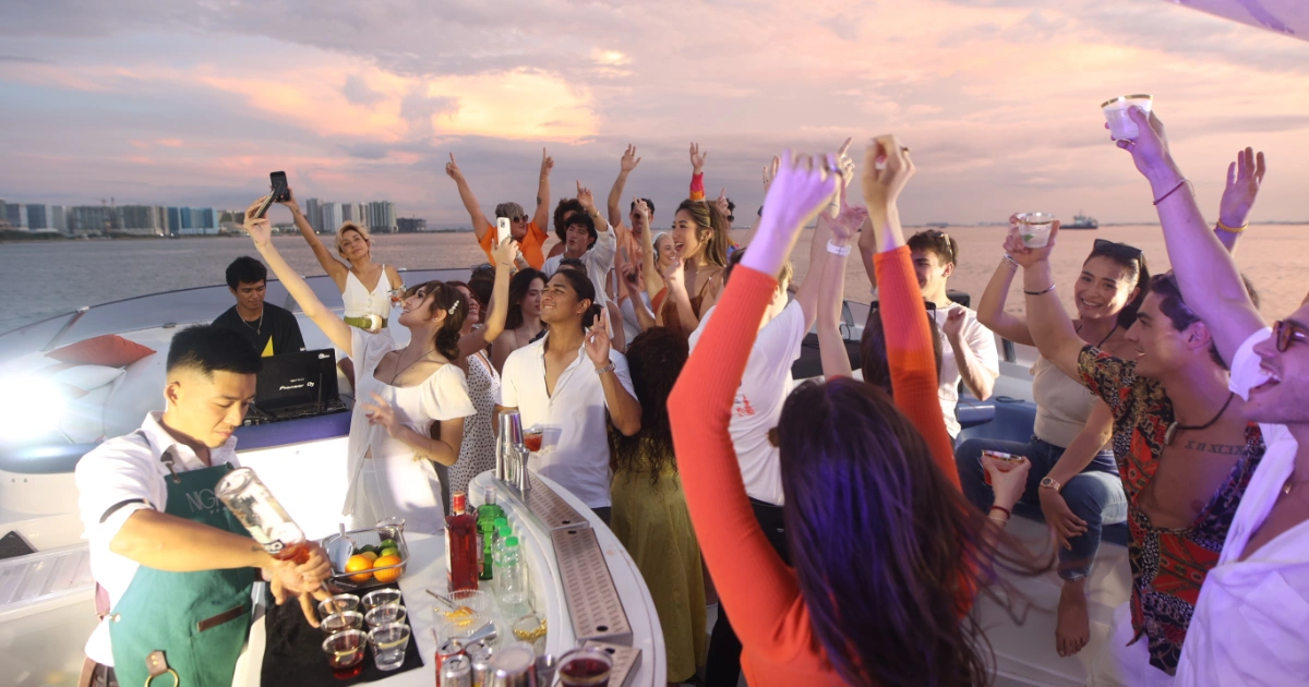 Kemans’ SunVentures on the Most Luxurious Yacht in Manila