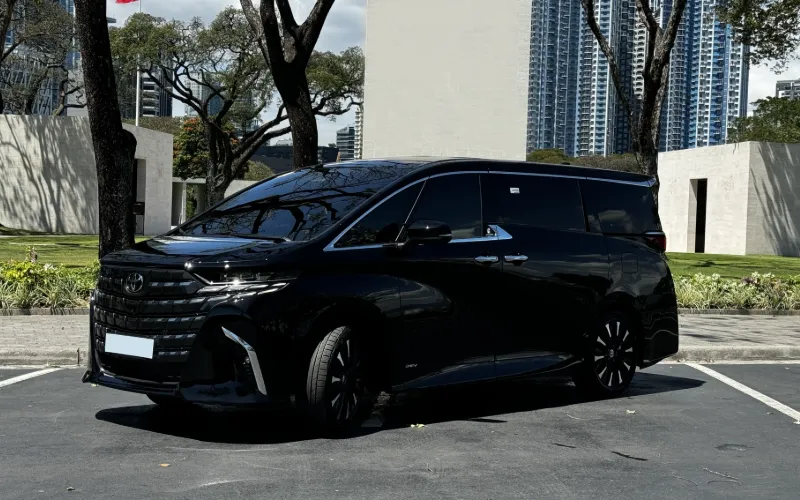 Toyota Alphard Hybrid For Rent Manila (30)