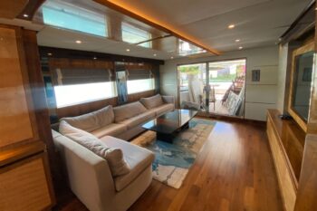 Tanenia Yacht - Image 38