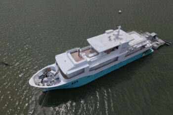 Tanenia Yacht - Image 13