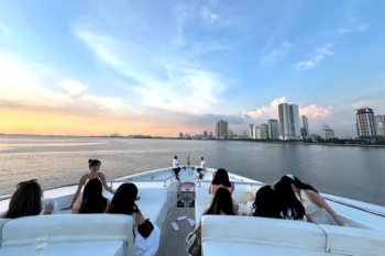 Luxury Sunset Cruise - Image 3