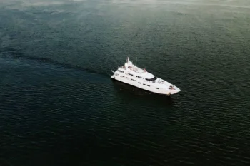 Luxury Sunset Cruise - Image 5