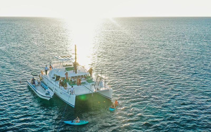 Motoryacht Rental Boracay (4)