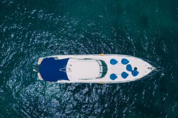 Sunseeker 64 - Image 12