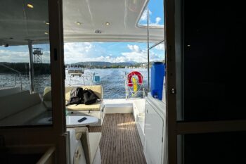 Lagoon 400 2010 - Image 9