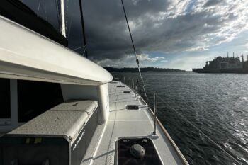 Lagoon 400 2010 - Image 17