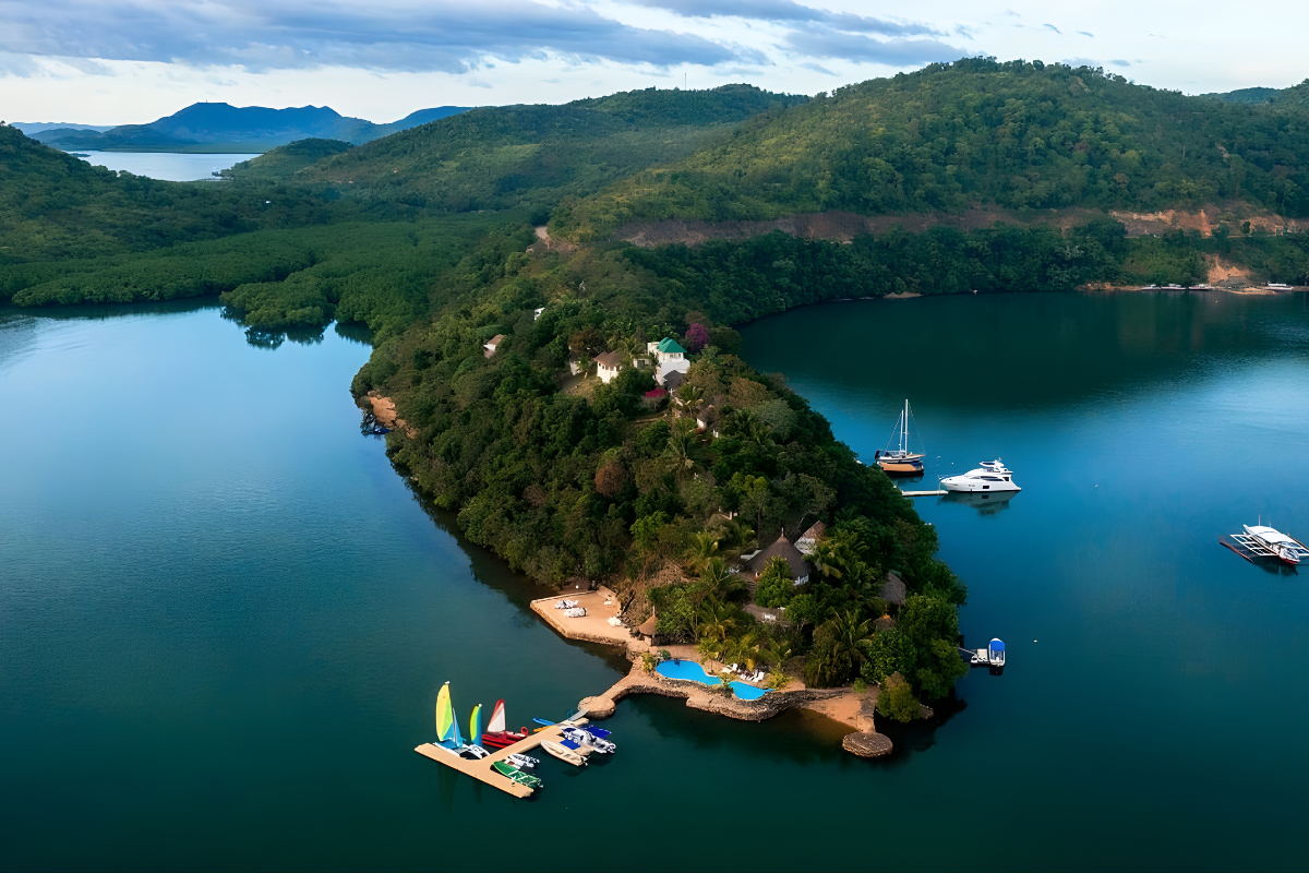 Aerial shot of Marina Del Sol Resort and Yacht Club in Coron, Palawan, a luxury resort for vacation with you love ones.