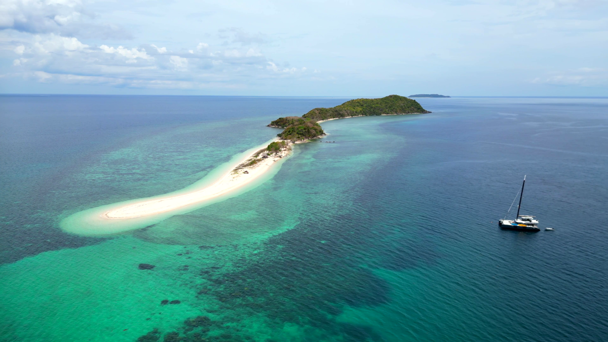 Maltatayoc Island - Yacht Charter by LXV (1)