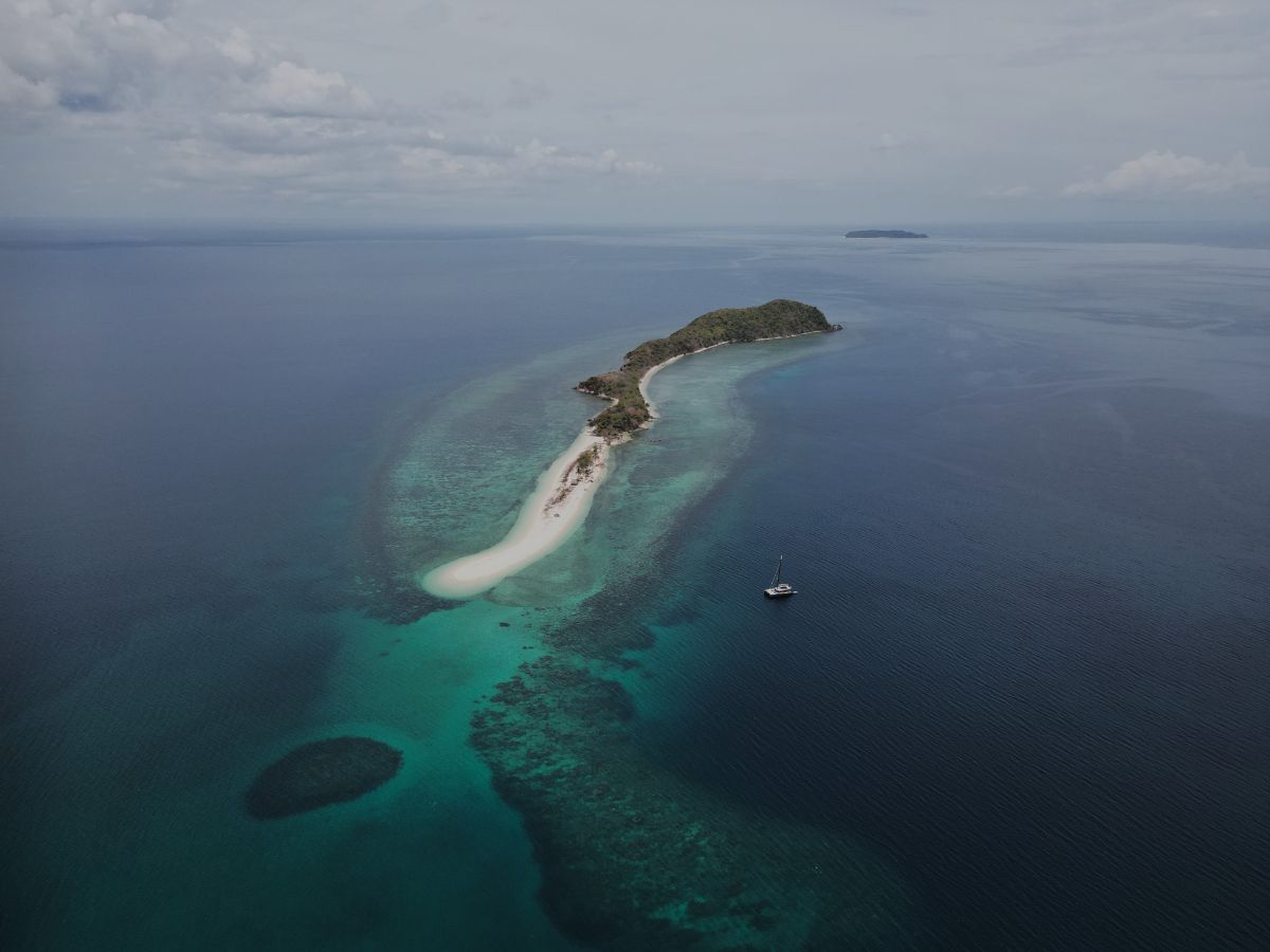 Maltatayoc Island - Yacht Charter by LXV (2)