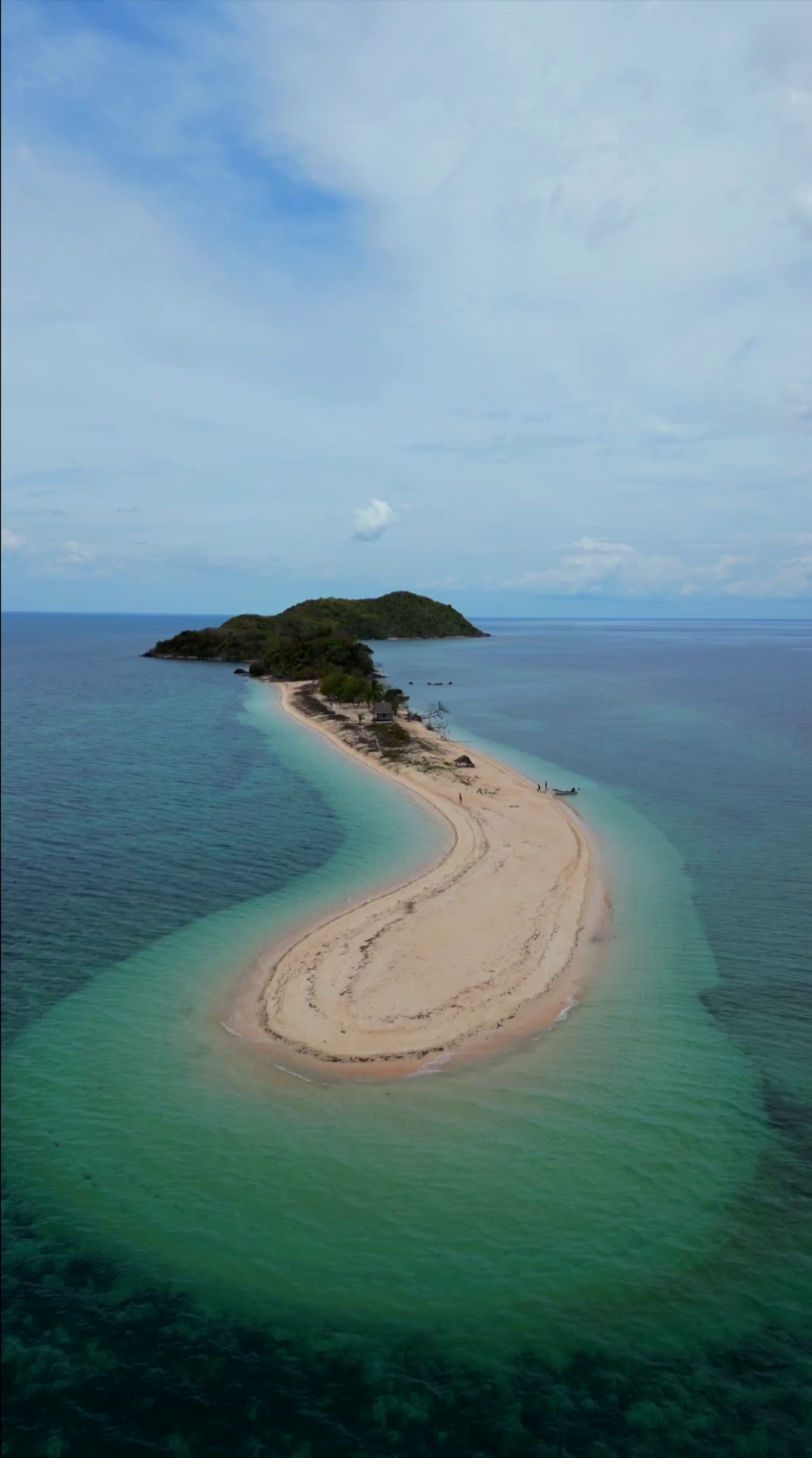 Maltatayoc Island - Yacht Charter by LXV (5)