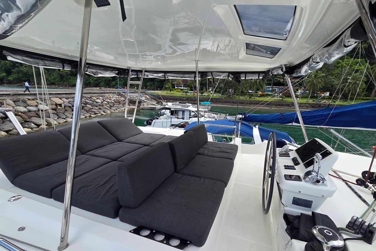 Copy of 2025.10 Lagoon 50 San Pietro - Exterior 5