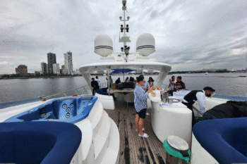 Luxury Dinner Cruise for 30 Guests in Manila - Image 8