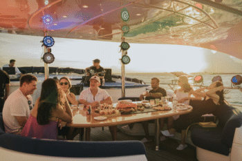 Luxury Dinner Cruise for 30 Guests in Manila - Image 15