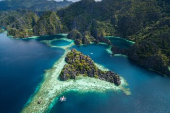 Twin Lagoon - Image 3