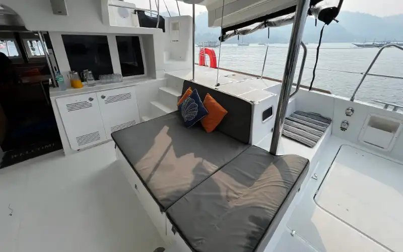 LAGOON 450_800X500 (9)