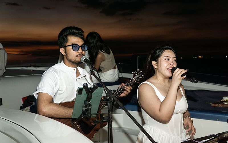 SOFIA DEBUT_SUNGLIDER 120_800X500 (10)