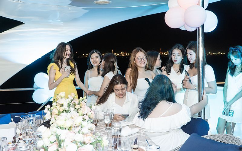 SOFIA DEBUT_SUNGLIDER 120_800X500 (14)