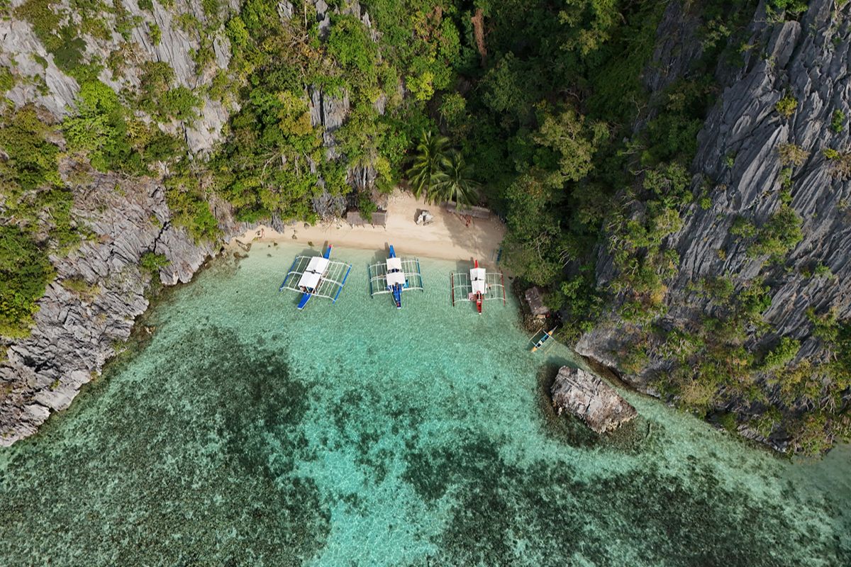BBH Beach Coron (1)