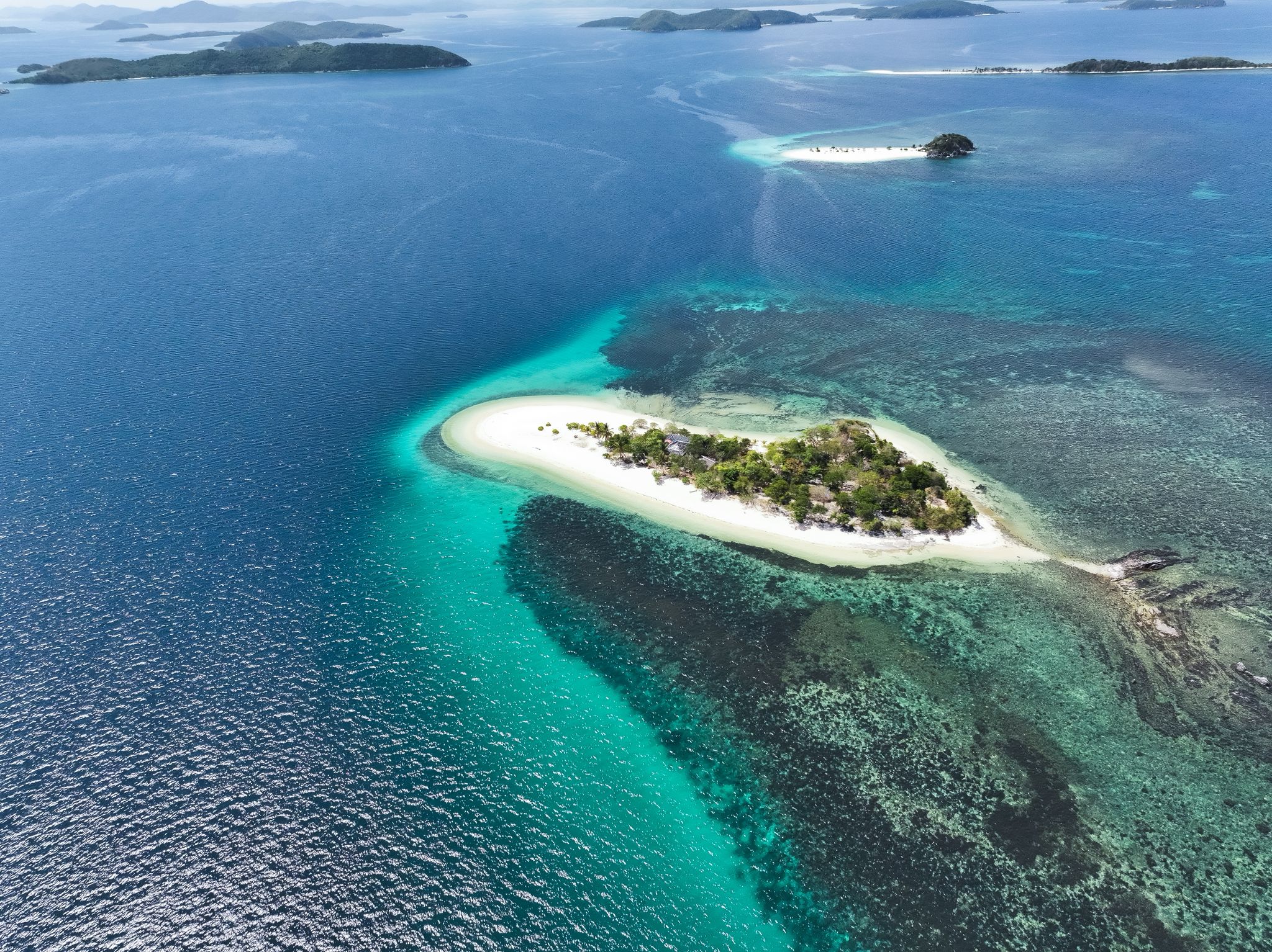 Lagoon 400 Private Yacht Charter Palawan (4)