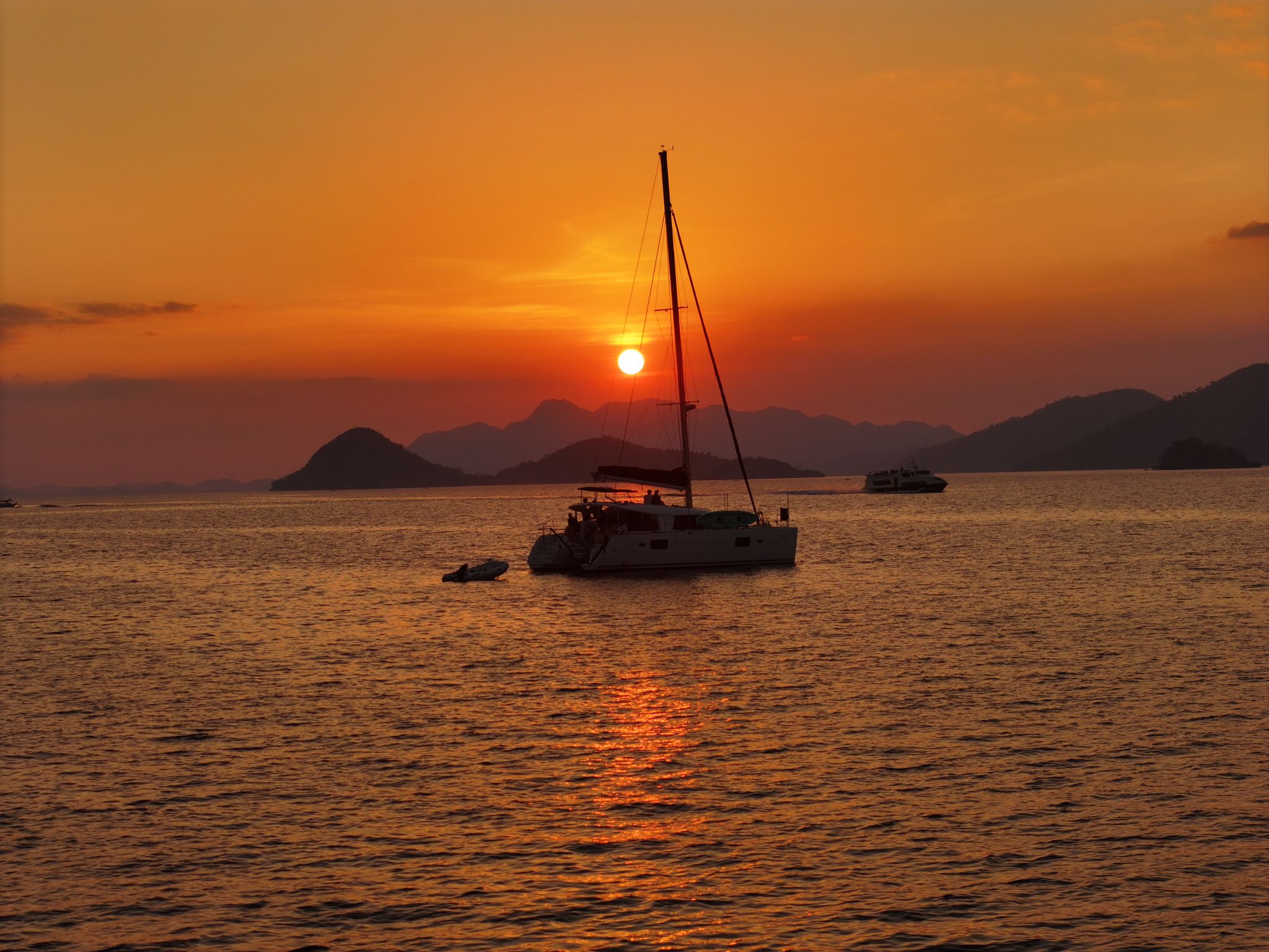 Lagoon 400 Private Yacht Charter Palawan (7)