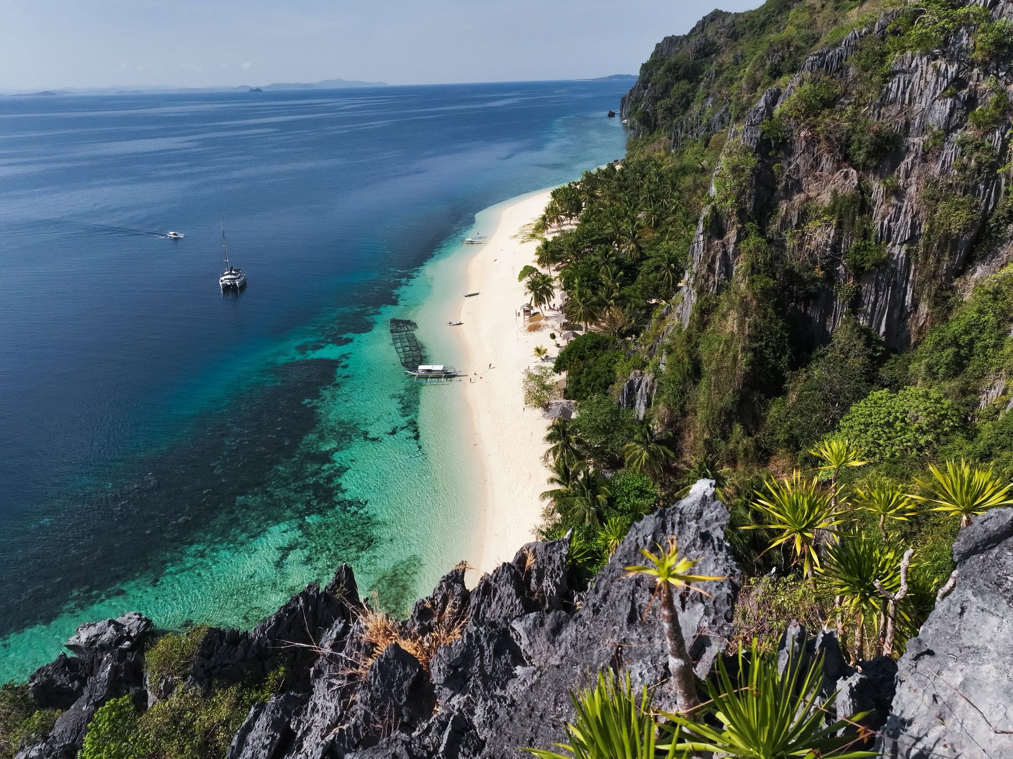 Lagoon 400 Private Yacht Charter Palawan (9)