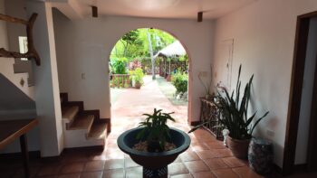Exclusive Clifftop Estate in Puerto Galera - Image 8