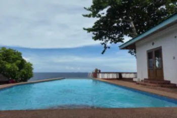 Exclusive Clifftop Estate in Puerto Galera - Image 7