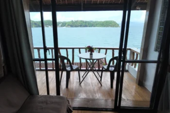 Exclusive Clifftop Estate in Puerto Galera - Image 16